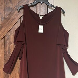 Elegant Burgundy Cold Shoulder blouse. NWT